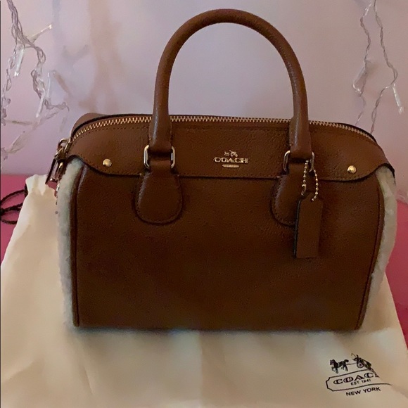 Coach Handbags - ✨Coach Saddle leather Bag✨👜🛍